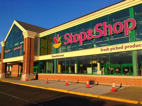 Stop and shop supermarket - About Online Grocery Ordering at Stop & Shop 375 Centre Avenue. Your local Stop & Shop, at 375 Centre Avenue, Abington and (781) 871-0020 is one of the many stores that we are proud of. We’ve been serving families for more than 100 years and counting. Starting with fresh produce and hand-trimmed meats to health and beauty care products and ...